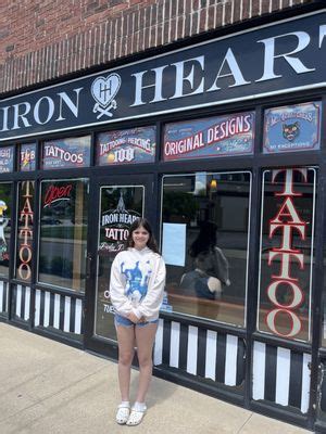 Iron Heart Tattoo, 2815 Beaver Avenue, Des Moines, Reviews。